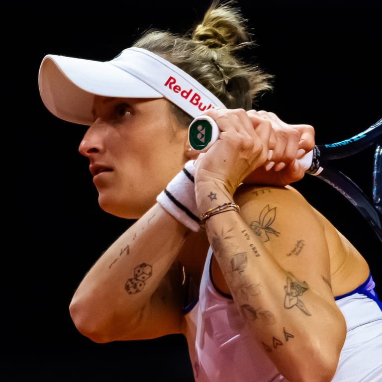 Marketa Vondrousova stuns Aryna Sabalenka, reaches Stuttgart semifinal