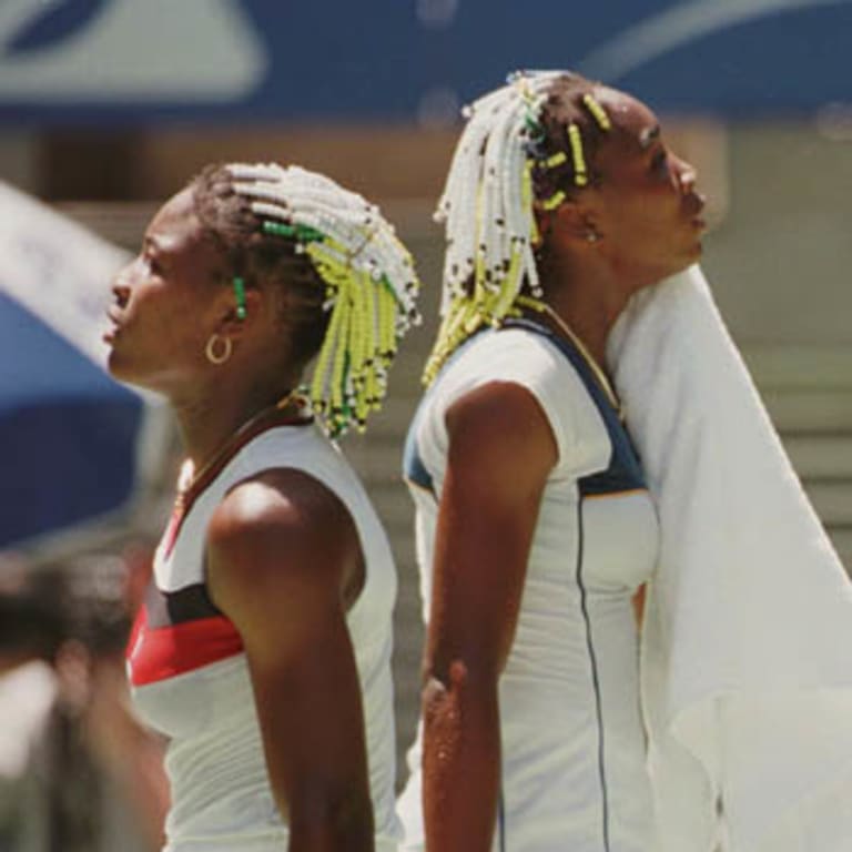 Venus Williams' tennis dress cheers lace industry