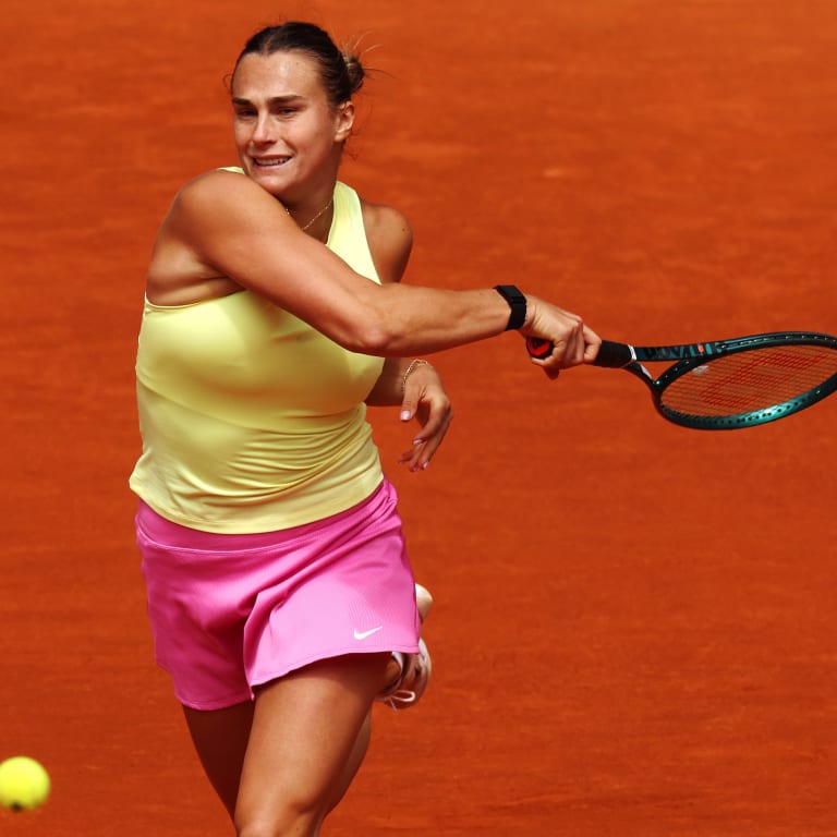 Aryna Sabalenka defeats Magda Linette, begins Mutua Madrid Open title defense