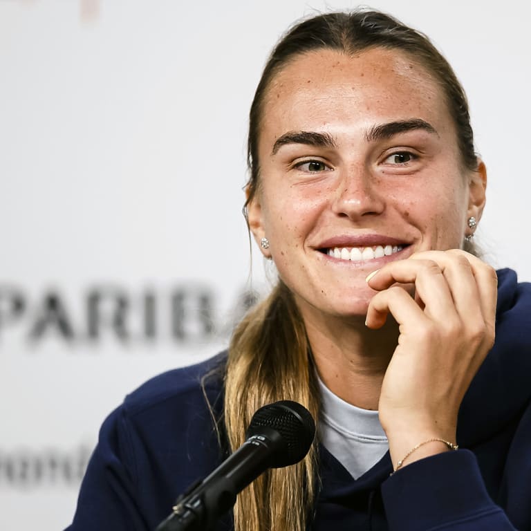 Quote of the Day: "Keep the traditions going!" Aryna Sabalenka signs trainer’s head, again
