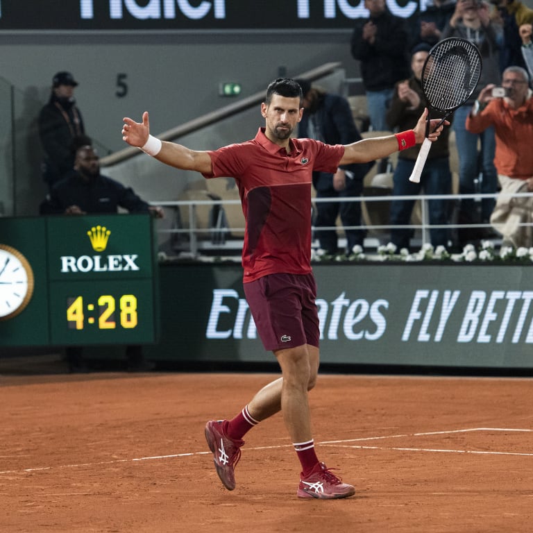 📸 About last night: Djokovic's 3 A.M. win and more