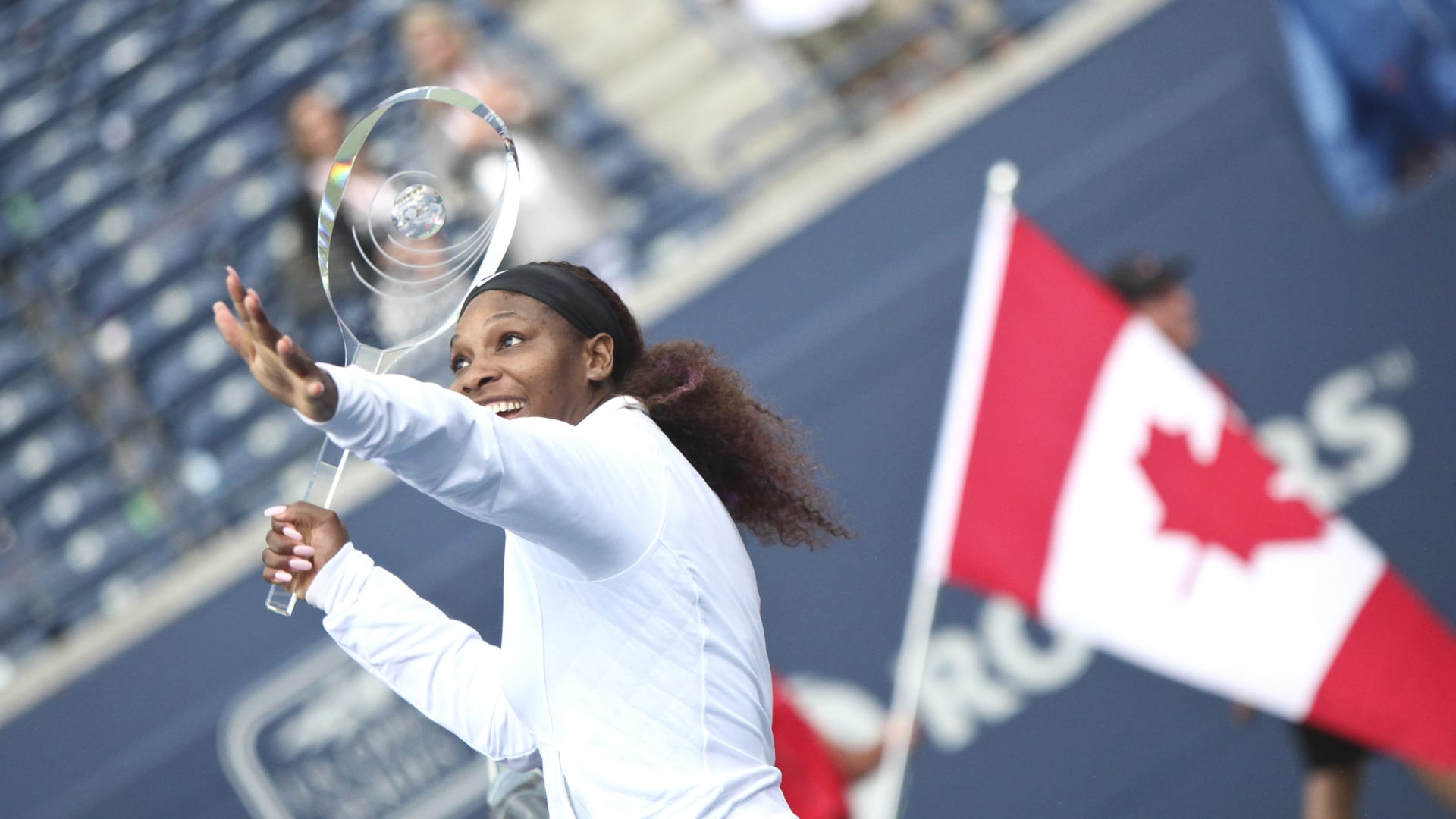Serena is striking a clean ball these days and it just warms my soul -  Tennis fans react to Serena Williams and Venus Williams practicing together  ahead of Canadian Open 2022for title?