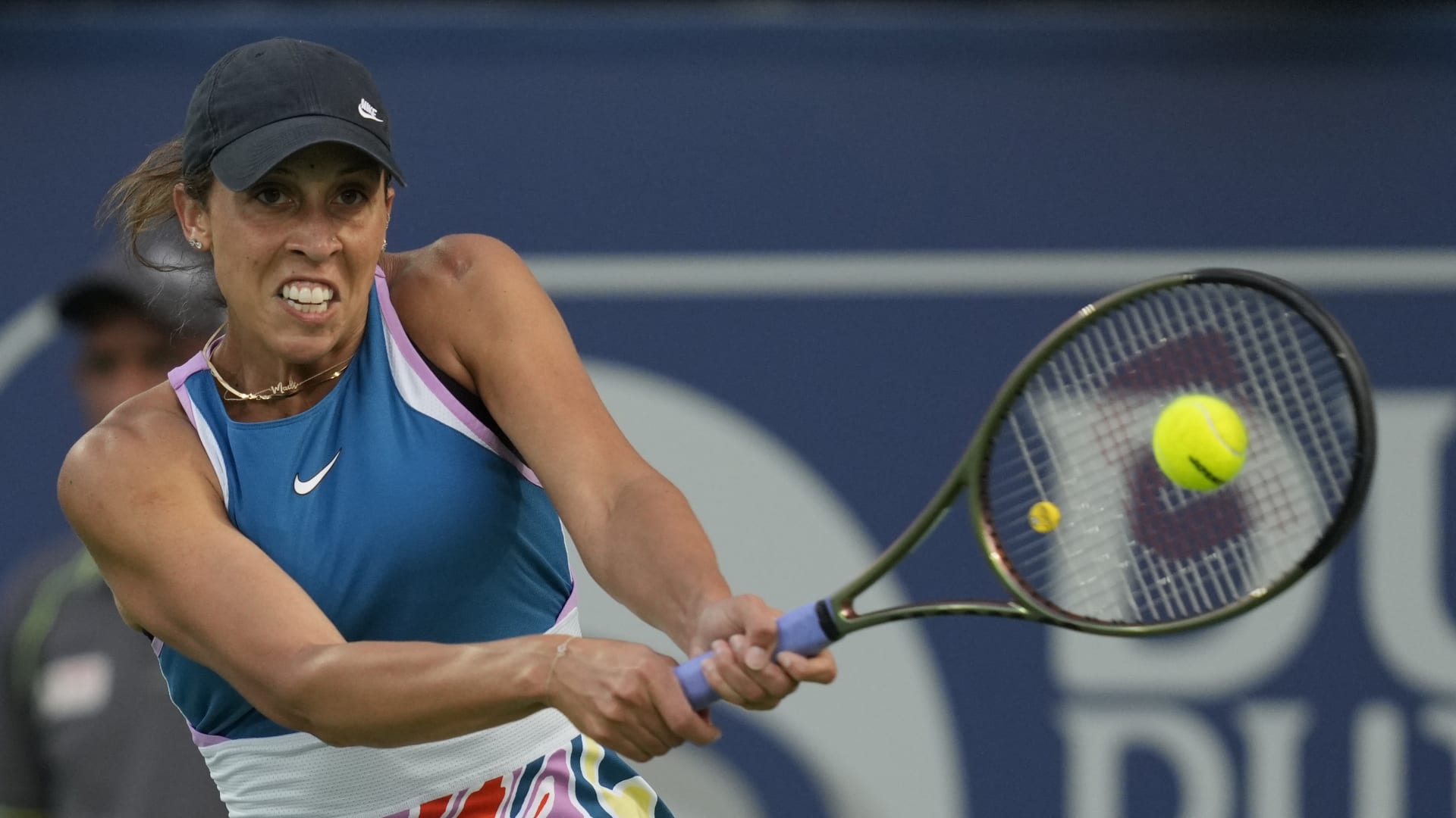 Swiatek and Sabalenka cruise into third round as icon retires at Dubai  Tennis Championships