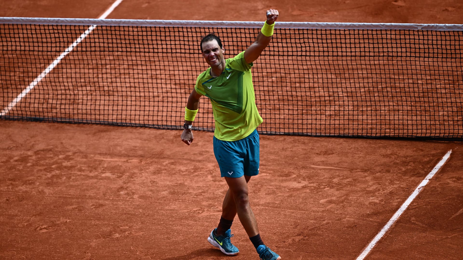 Rafael Nadal wins record-extending 22nd Grand Slam title with incomparable 14th final-round victory at Roland Garros