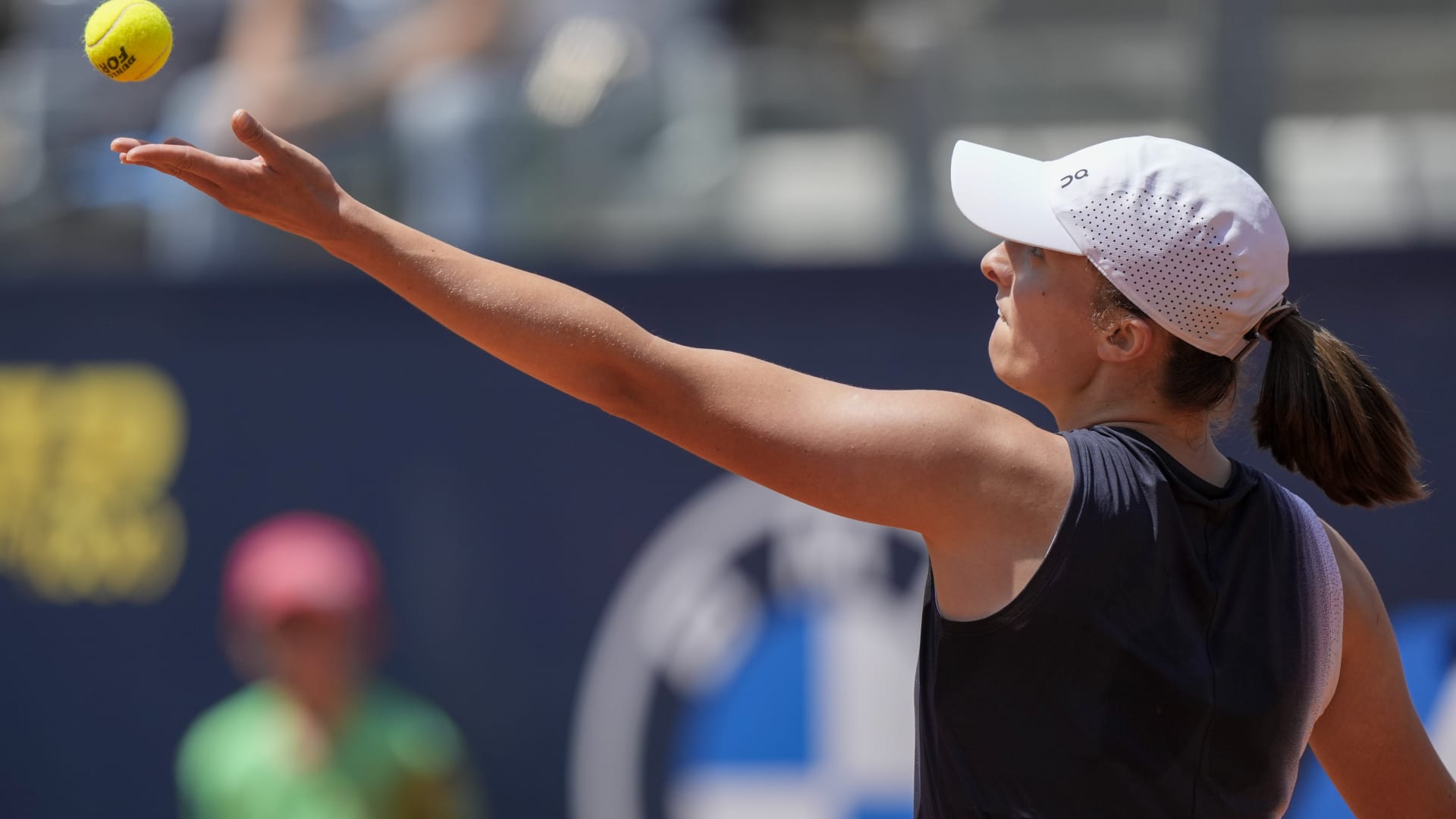 Swiatek sweeps aside Tsurenko to reach fourth round of Italian Open - NBC  Sports