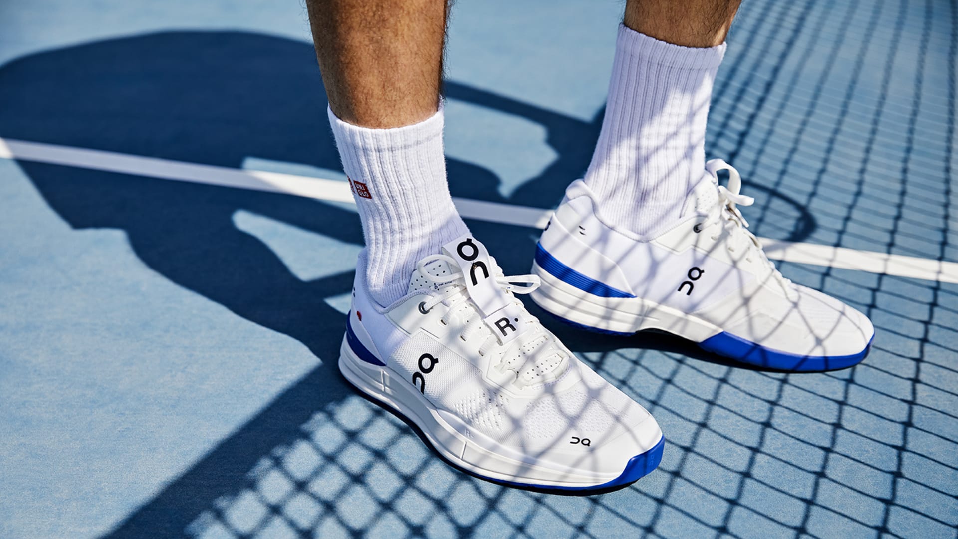 Oceania Army grown up Game On: In Doha return, Federer trades Nike shoes for "THE ROGER Pro"
