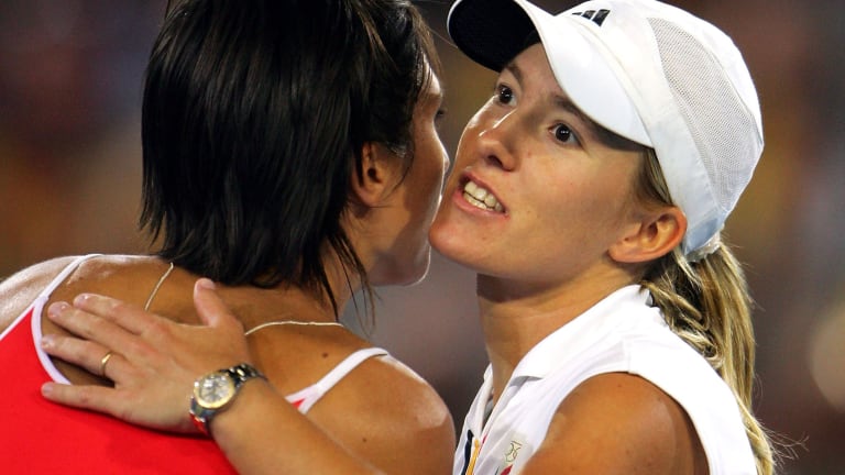 TBT, 2004 Athens Olympics: Henin rallies from the brink to top Myskina