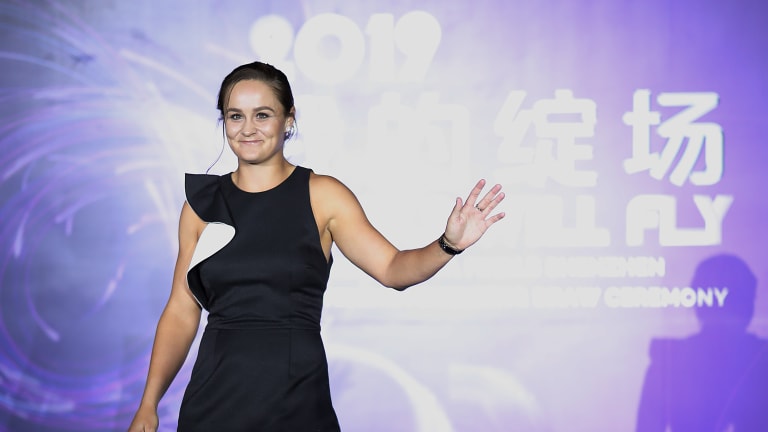 Top WTA stars take
iconic photos in
Shenzhen