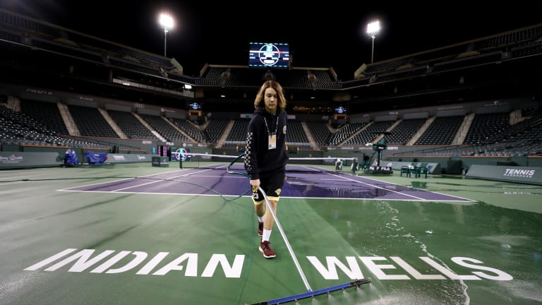 Facing the coronavirus, tennis is in a battle to keep its season alive