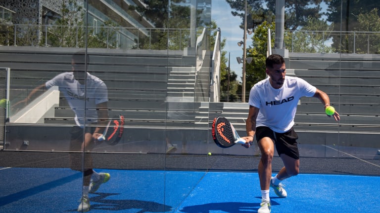 A few weeks after its main famous tournament, Roland Garros changed scenery and rackets.