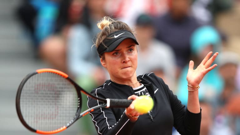 Svitolina sends Venus Williams packing in first round of Roland Garros