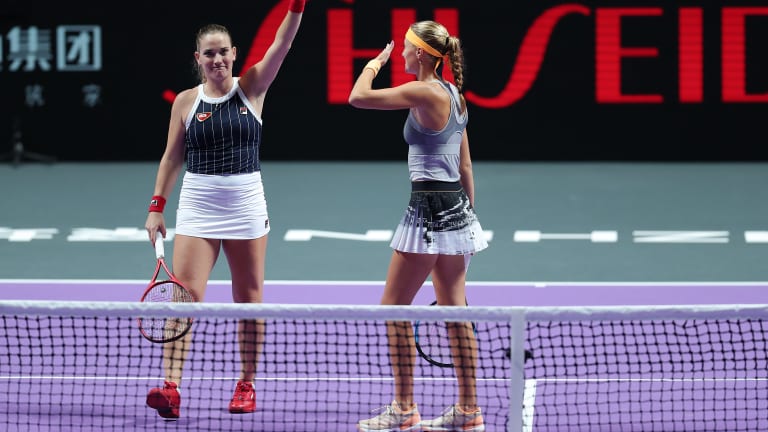Top 5 Photos, October 28: Svitolina, Halep gutsy in WTA Finals openers
