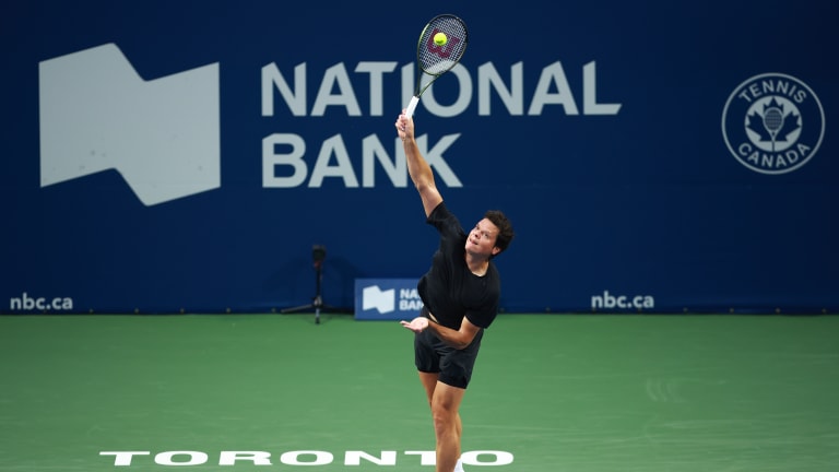 Milos Raonic is a first-rate practitioner of the “platform,” wherein the feet stay spread throughout the motion. Roger Federer was also a superb platform server.