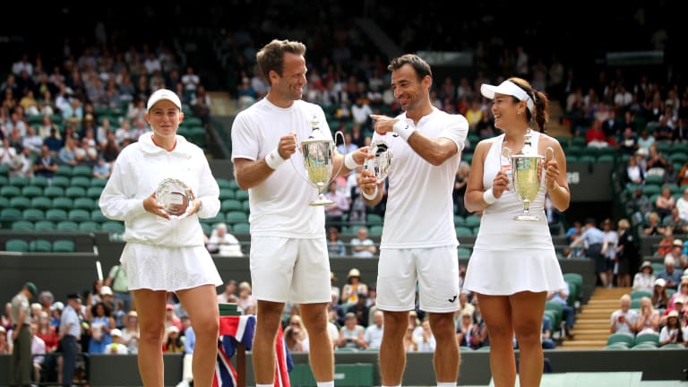 Top 5 photos: Wimbledon doubles champs include new No. 1 Strycova