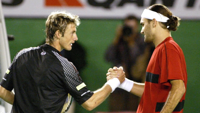 Federer clinched his rise to No. 1 with a 6-4, 6-1, 6-4 semifinal victory over Juan Carlos Ferrero at the 2004 Australian Open, before defeating Marat Safin in the final, 7-6 (3), 6-4, 6-2.