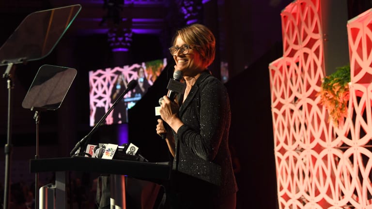 Mary Carillo inducted into Sports Broadcasting Hall Of Fame