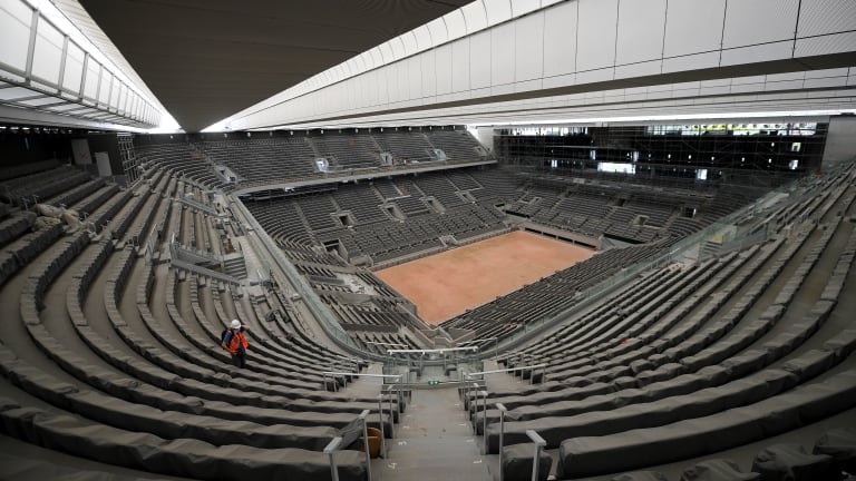 French Open reduced to 5,000 fans on Chatrier; Moscow, Linz canceled