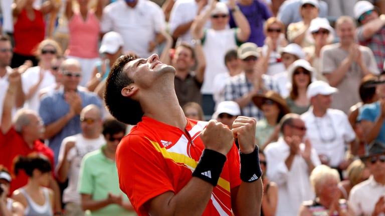 Fifty photos: Snapshots of every Novak Djokovic v. Roger Federer match