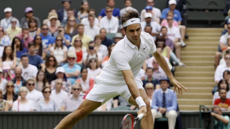 Federer, yet to drop a set in London, advances to Wimbledon quarterfinals