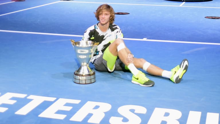 Top 5 Photos 10/19: 
Zverev wins 12th 
ATP title in Cologne