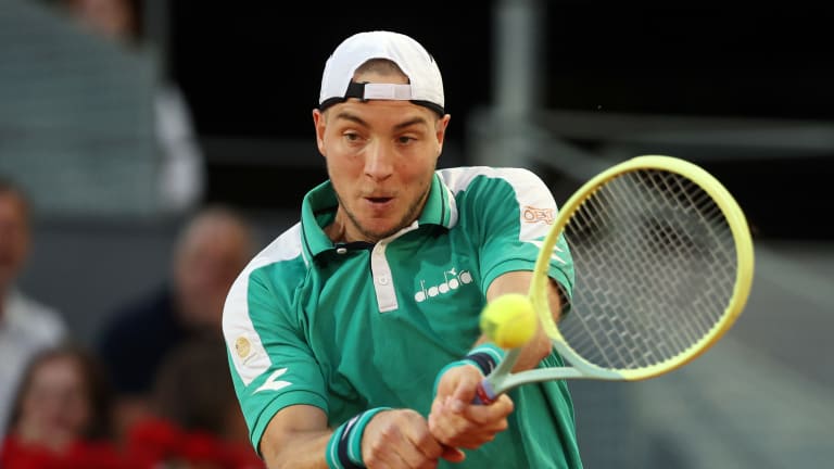 Struff won his first meeting with Alcaraz, at Roland Garros in 2021, in straight sets.