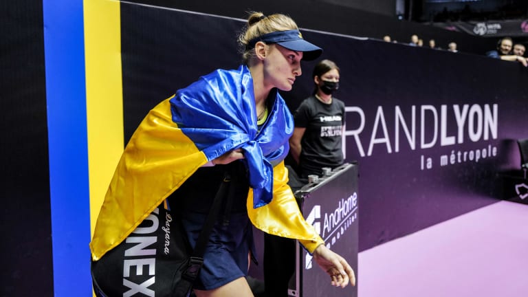 The Ukrainian flag is ubiquitous; meanwhile, the flags of Russia and Belarus have been eradicated from the pro tours.