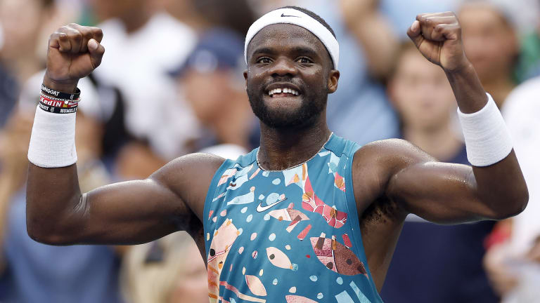 Tiafoe's teal outfit with a "confetti" sleeveless shirt stole the show at the US Open.