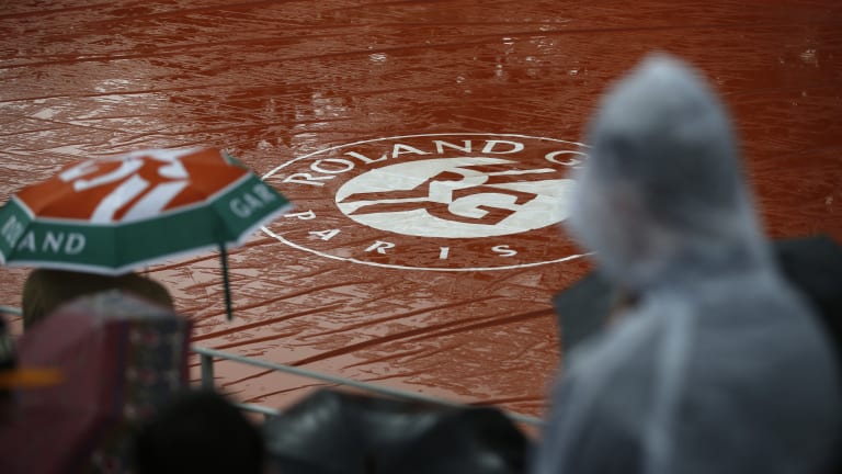 More Than a Roof:
Roland Garros' 
construction woes