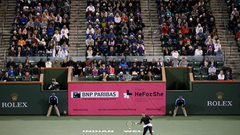 Indian Wells throwback: Serena defeats Azarenka on Int’l Women’s Day