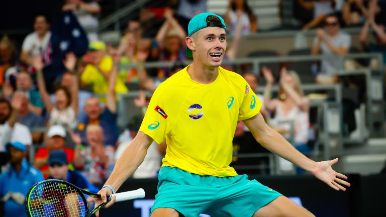 Top 5 Photos:
Australia qualifies 
for quarterfinals