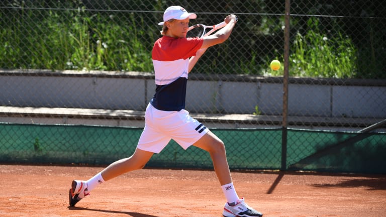 Leo Borg follows in footsteps of famous father Bjorn Borg
