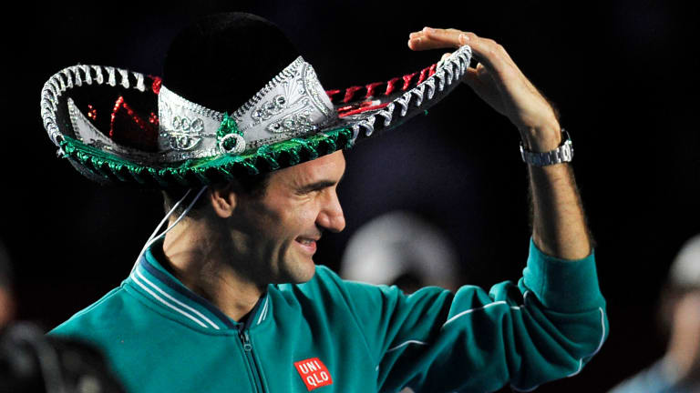 Federer-Zverev exhibition breaks record for largest tennis crowd
