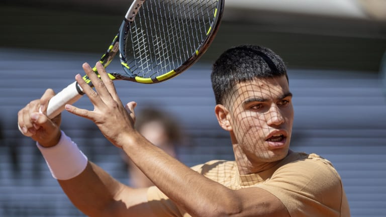 The top seed Alcaraz, who has yet to make a semifinal in Paris, will start against a qualifier.