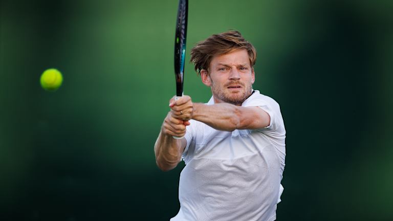 Goffin, in possibly happier times, against Machac.