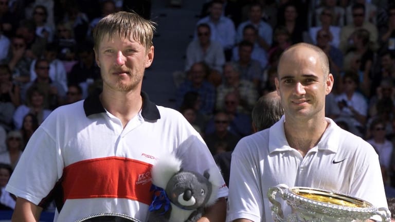 Return Winners: The
2000 ATP Australian
Open final