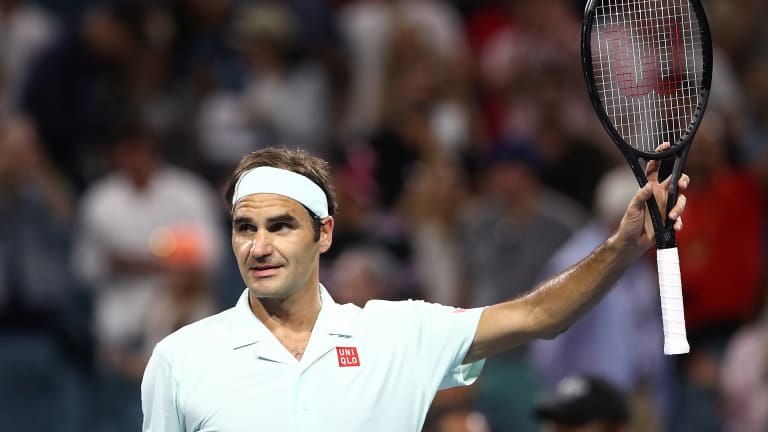 On a drama-filled day, Federer survives scare to advance at Miami Open