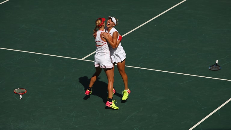 Elena Vesnina celebrates first victory since motherhood in Doha