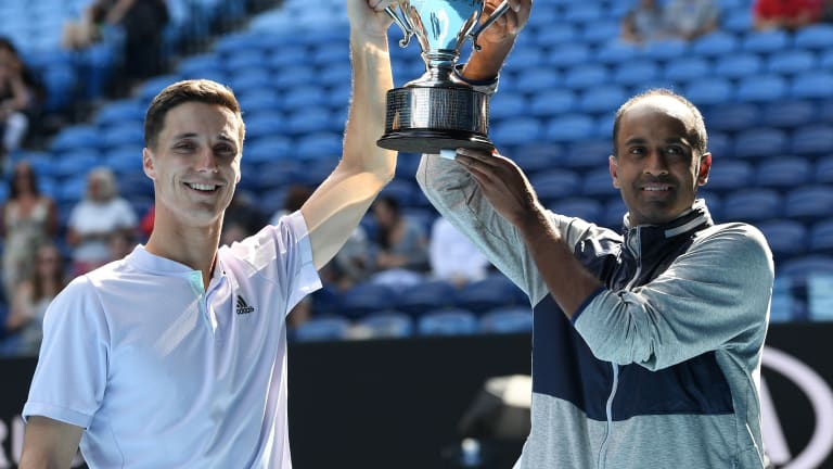 Top 5 Photos 2/2:
Djokovic wins his
17th Grand Slam