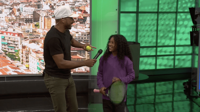 Briseis Bush talks with Nick Monroe on T2's 'Second Serve', before watching Mirra Andreeva—only six years older than her—compete in the WTA's Open de Rouen.