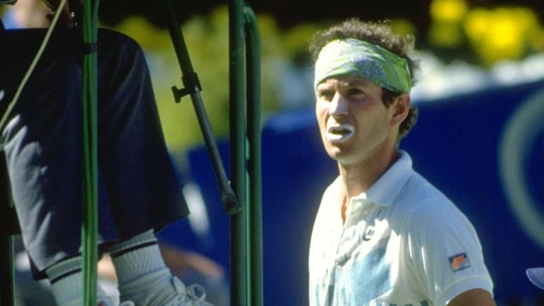Skyldfølelse Bane tidligere TBT, 1990: John McEnroe defaulted in fourth round of Australian Open