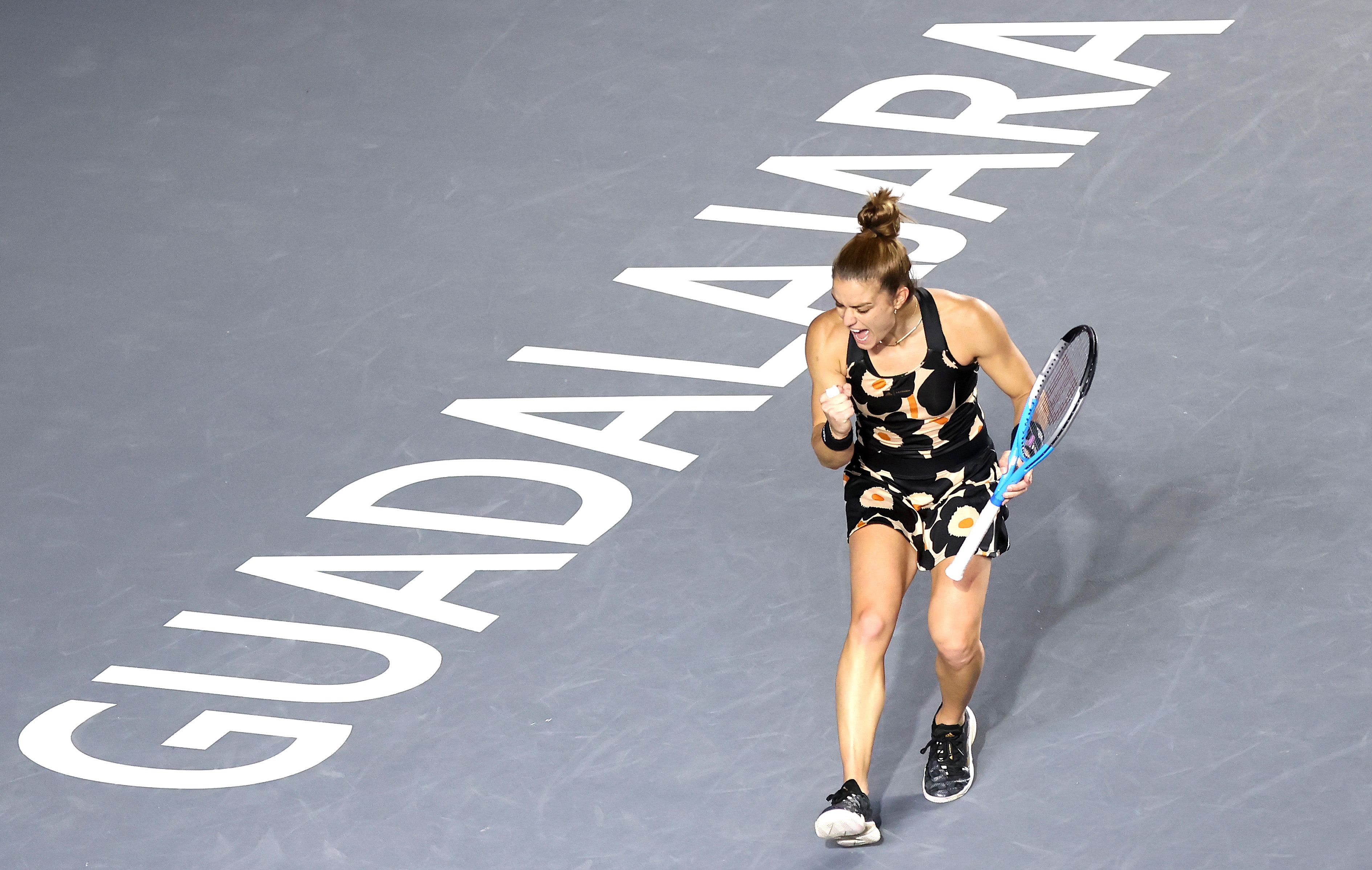 Maria Sakkari outlasts Aryna Sabalenka to clinch last spot in final four at WTA Finals