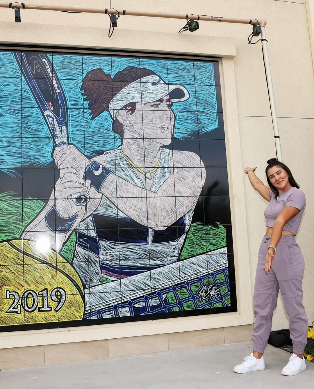 Bianca Andreescu unveils Indian Wells mural ahead of title defense