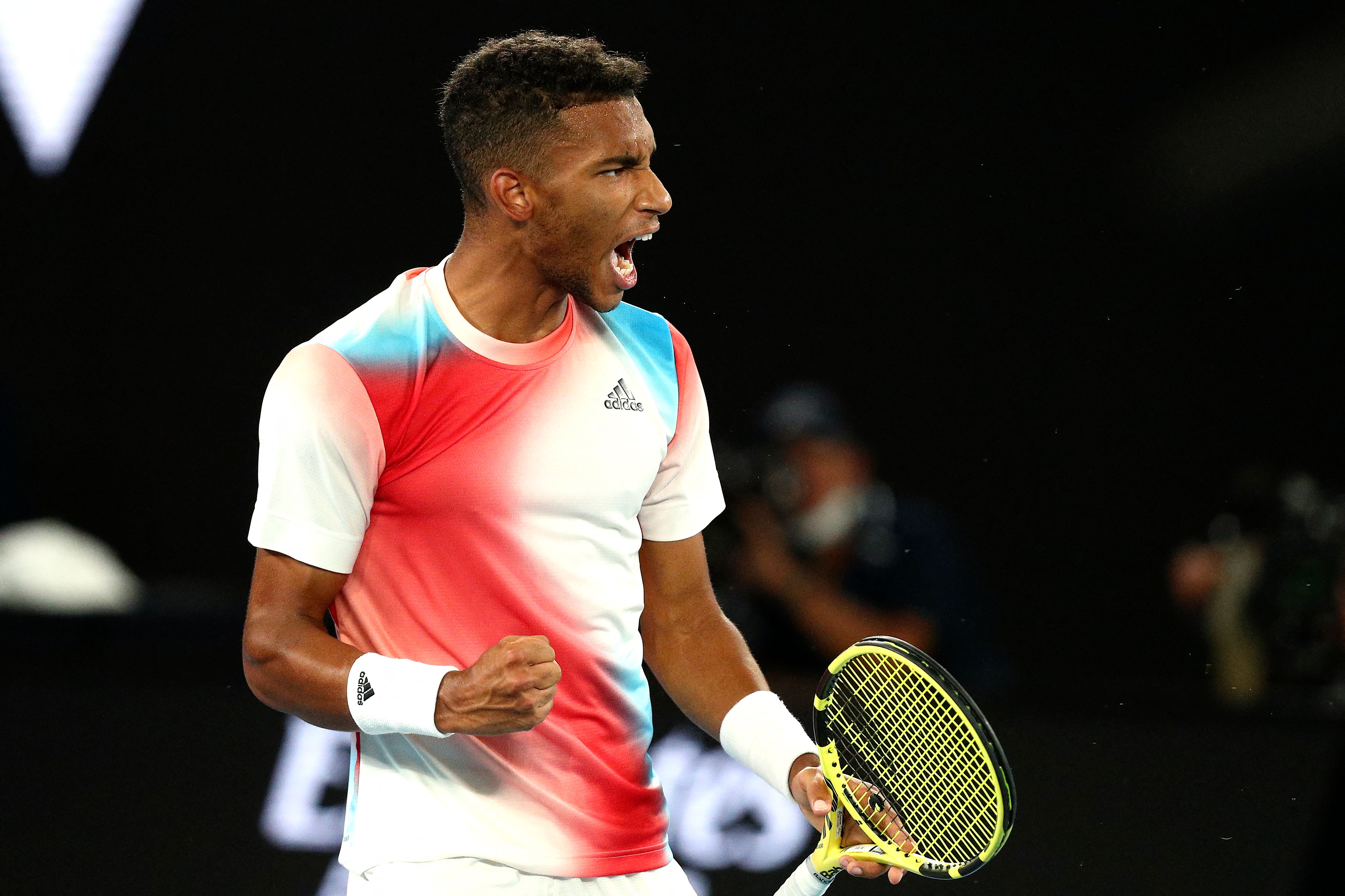 Félix Auger-Aliassime extends win streak in Marseille, ousts home favorite Jo-Wilfried Tsonga