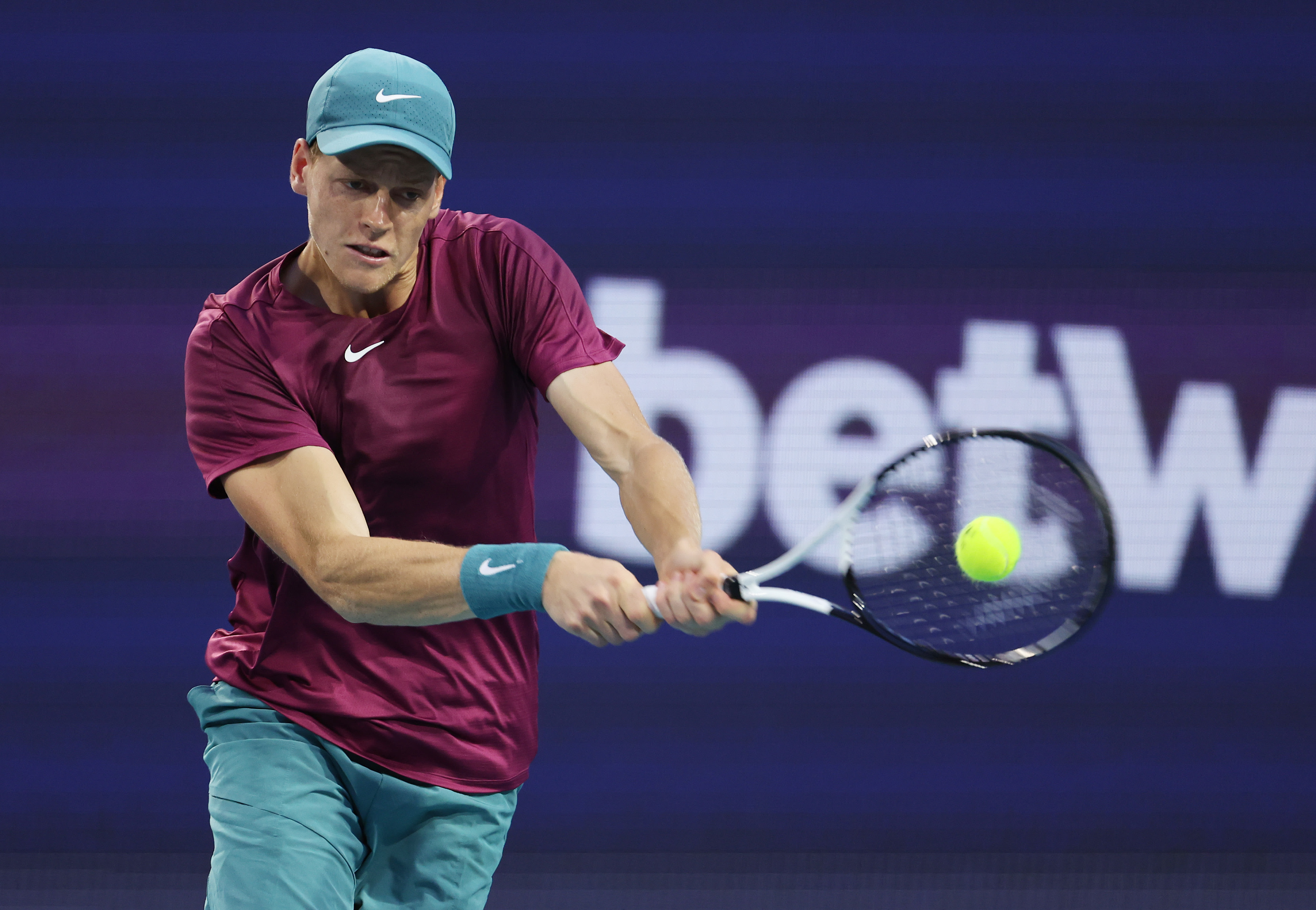Carlos Alcaraz's $379 Billion Reality vs Jannik Sinner's $17 Billion Deal :  Which Tennis Youngster Has Landed the Most Lucrative Offer? -  EssentiallySports
