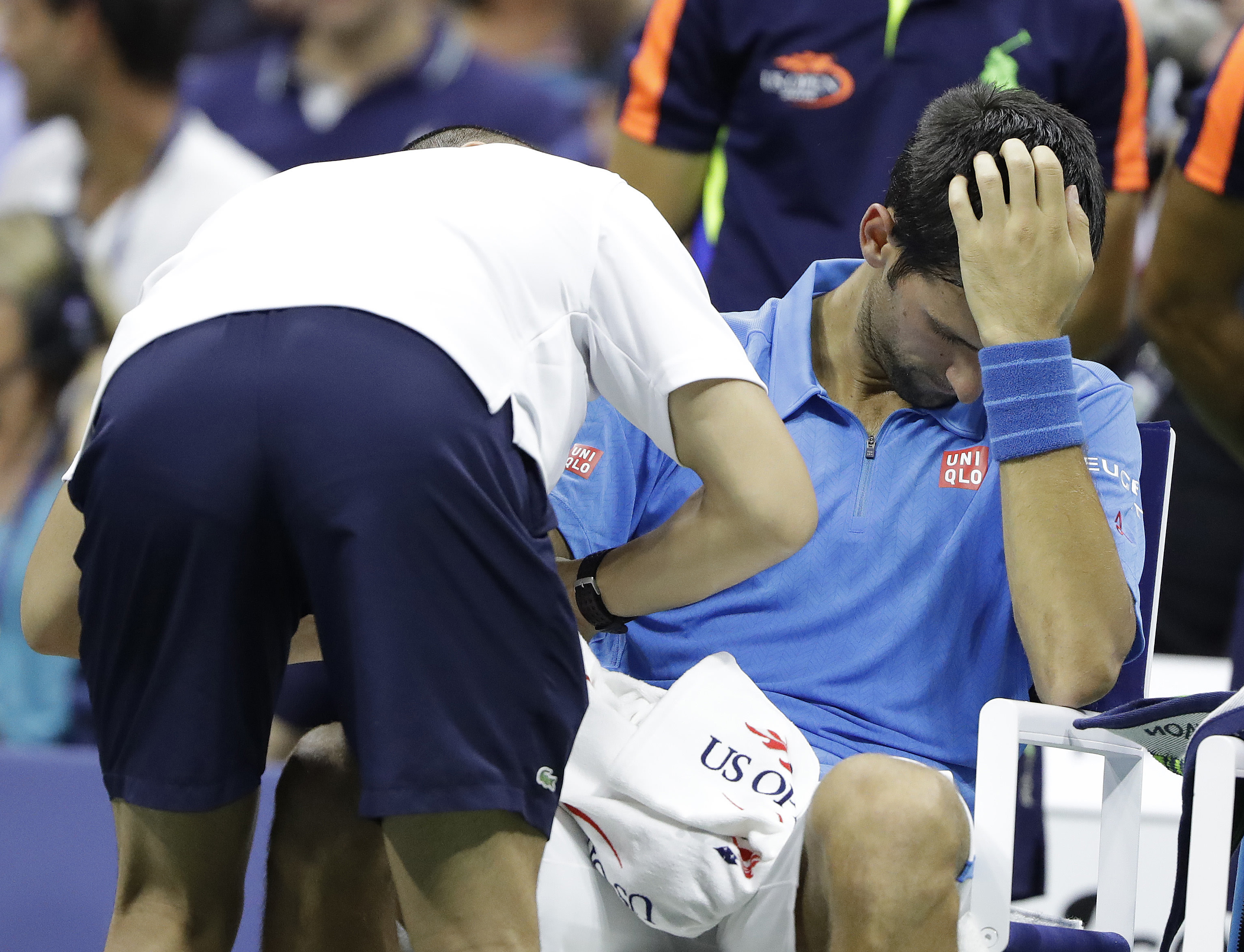 Novak Djokovic's right arm gives him trouble during U.S. Open win