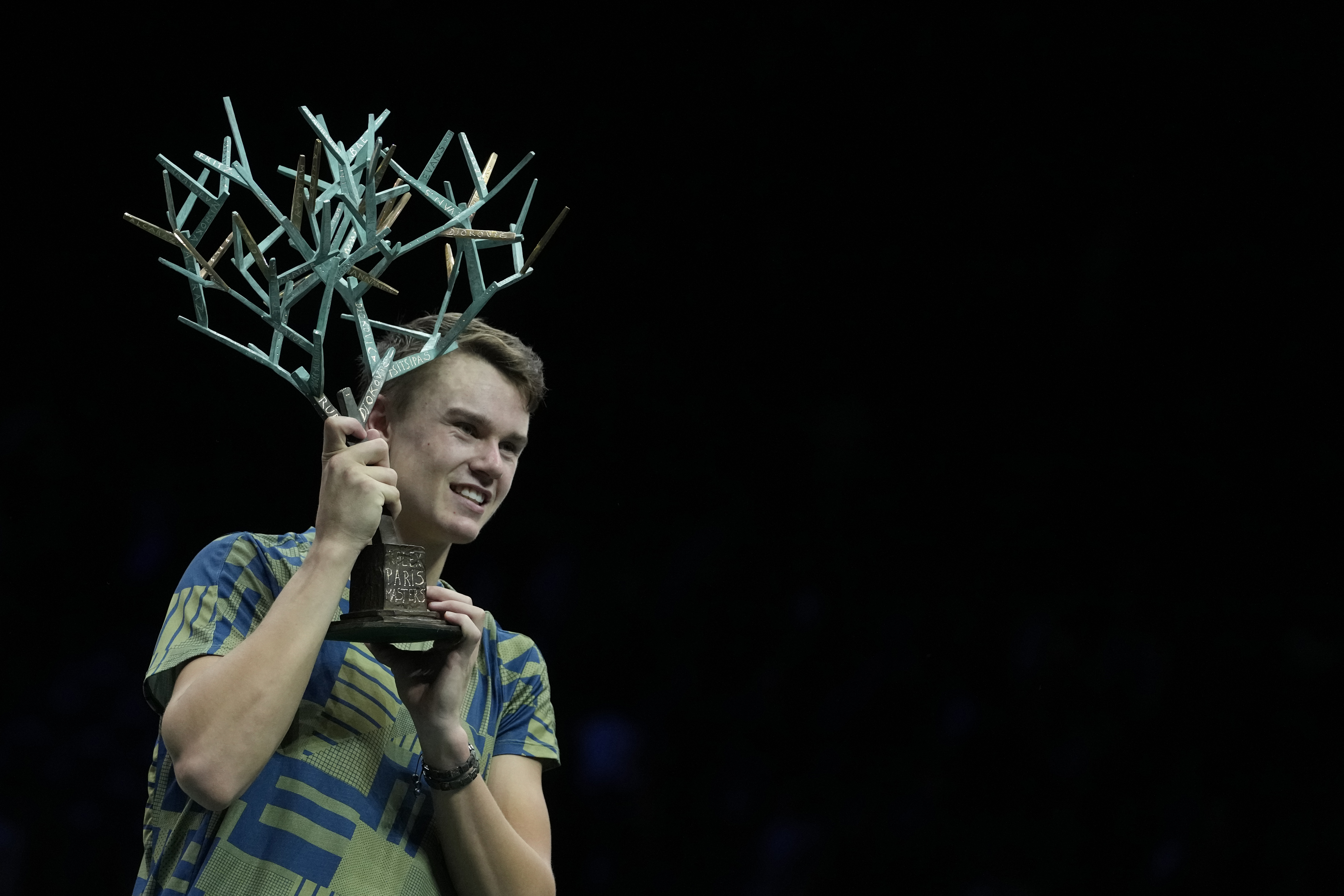 Danish teenager Holger Rune stuns Novak Djokovic to win Rolex Paris Masters